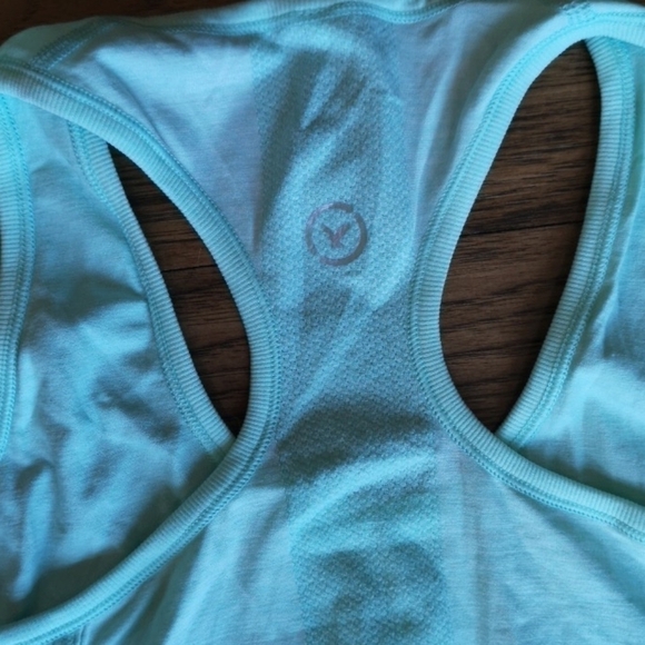 American Eagle Live Your Life Stretch Tank M  New - Picture 3 of 5